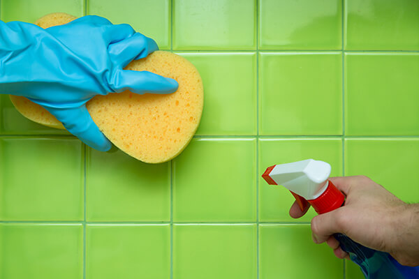Con esta sencilla mezcla podrás limpiar los azulejos